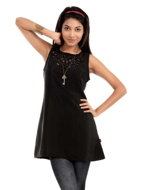 109F Women Black Embellished Tunic