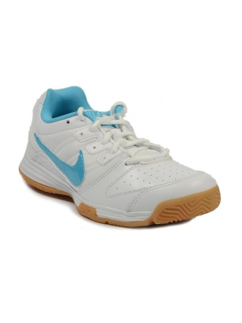 Nike Women Cou White Shoe