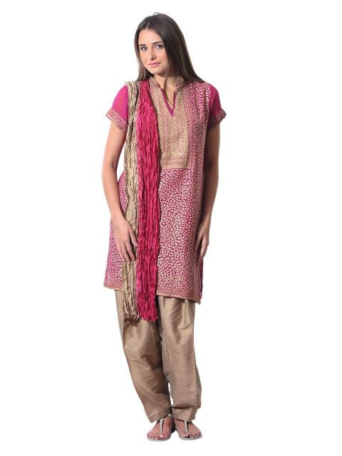 Aneri Women Magenta Salwar Suit