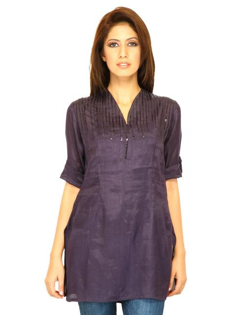 Scullers Women Solid Purple Tops