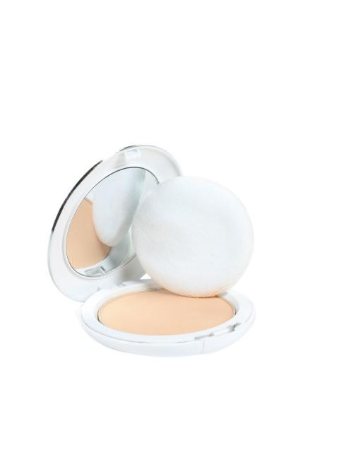 Streetwear Shine Divine Whitening Ivory Compact