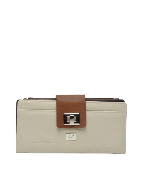 Nyk Women Grey Wallet