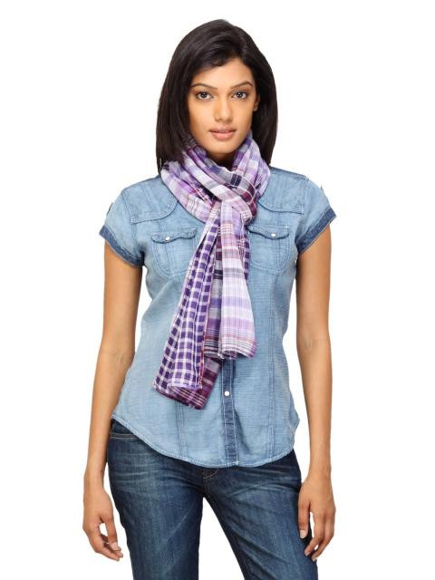 Femella Women Check Purple Scarf