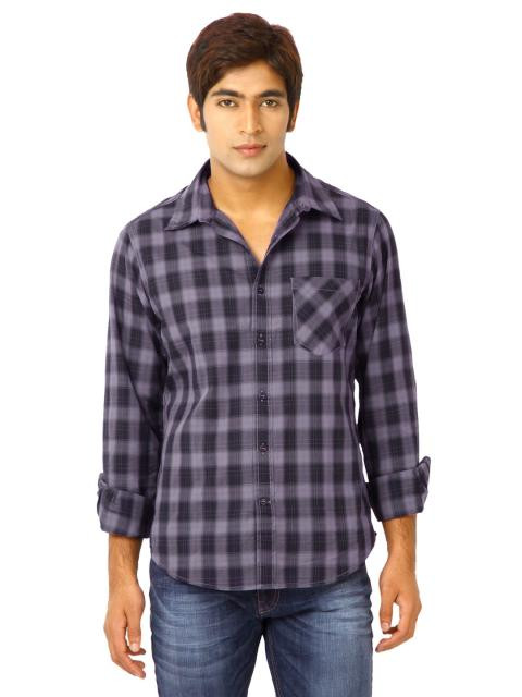 United Colors of Benetton Men Checks Purple Shirts