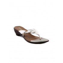 Rocia Women White Flats