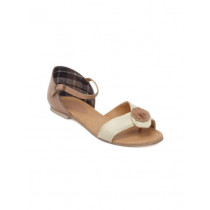 Enroute Women Cream Flats