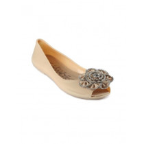 Catwalk Women Beige Casual Shoes