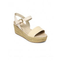 Clarks Women Cream Coloured Onslow Beat Leather Wedges