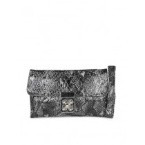 Mod'acc Women Black Clutch