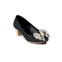 Carlton London Women Black Heels