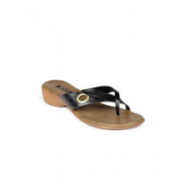 Rocia Women Black & Brown Sandals