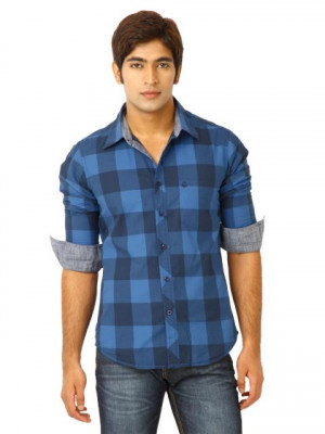 United Colors of Benetton Men Checks Blue Shirts
