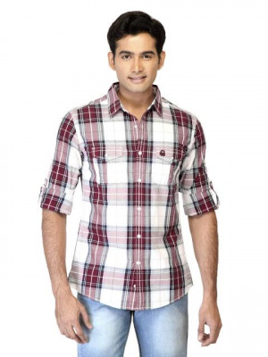 United Colors of Benetton Men Check Red Shirts