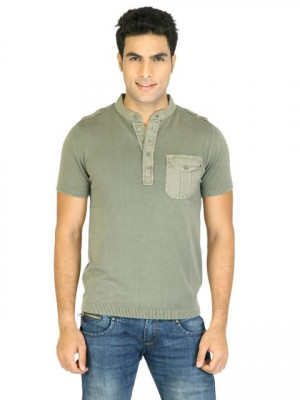 United Colors of Benetton Men Short Green T-shirt