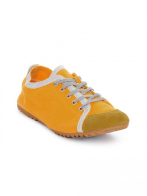 Catwalk Women Yellow Casual Shoes