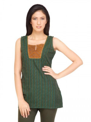 Mother Earth Women Printed Green Kurtis