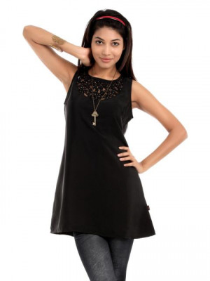 109F Women Black Embellished Tunic