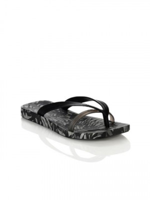 iPanema Women Kirey Black Flats