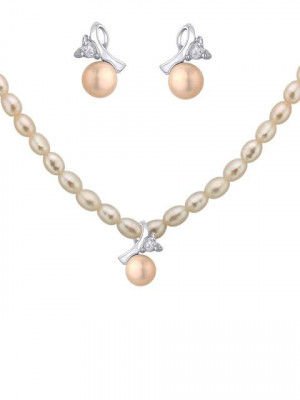 Miki Pearl Women Ivory Jewellery Set