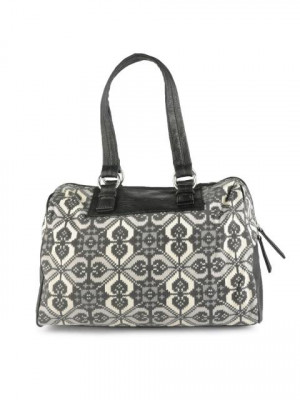 United Colors of Benetton Women Solid Black Handbags