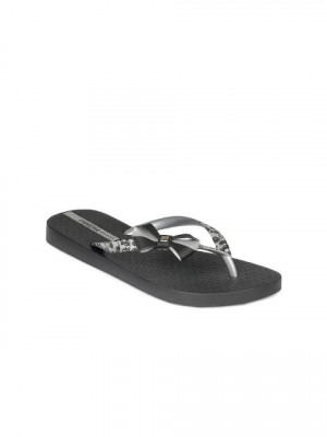 iPanema Women Silver Flip Flops