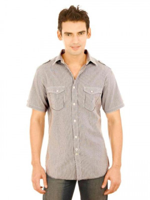 United Colors of Benetton Men Black Striped Shirt