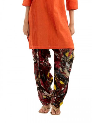 Shree Women Red & Black Patiala