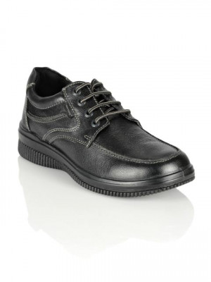 Red Tape Men Black Shoes