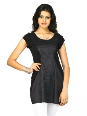 W Women's Deep U Neck Short Sleeve Black Top