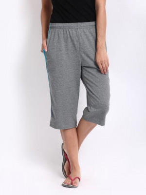 Jockey Women Grey Melange Relaxed Fit Capris 1306