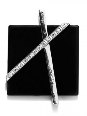 Lencia Black and Silver Pendant