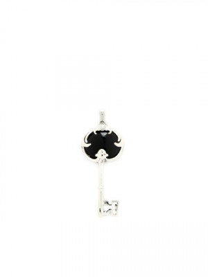 Rreverie Women Silver & Black Pendant