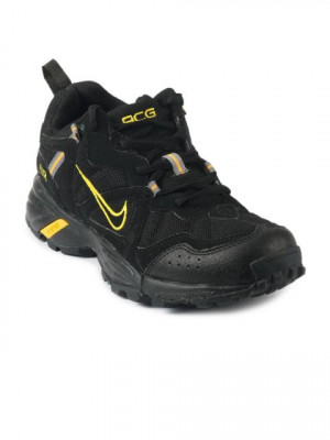 Nike Men Basecamp Black Sports Shoes