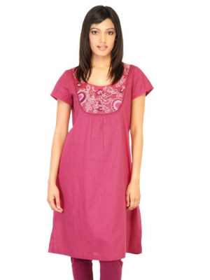 W Women Solid Majenta Pink Kurtas