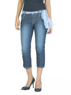 Jealous 21 Women Washed Blue Capris