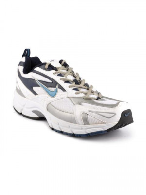Nike Men Air Impetus White Shoes