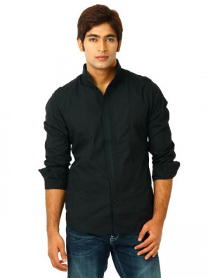 United Colors of Benetton Men Solid Black Shirts