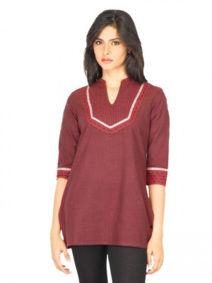 Aurelia Women Solid Maroon Kurti