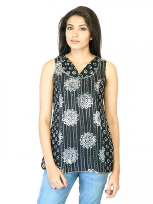 Mother Earth Women Black Printed Kurti