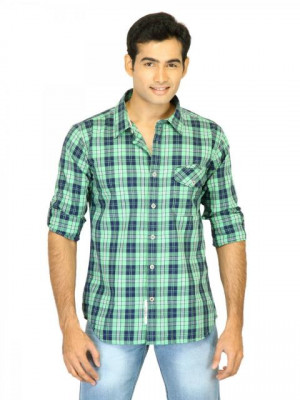 Basics Men Green Slim Fit Checked Shirt