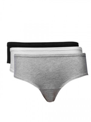 Hanes Women Pack of Three 100% Cotton Plain Hipsters